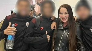 Atlético-GO: Jogadores Dispensados Após Foto com Atriz Pornô